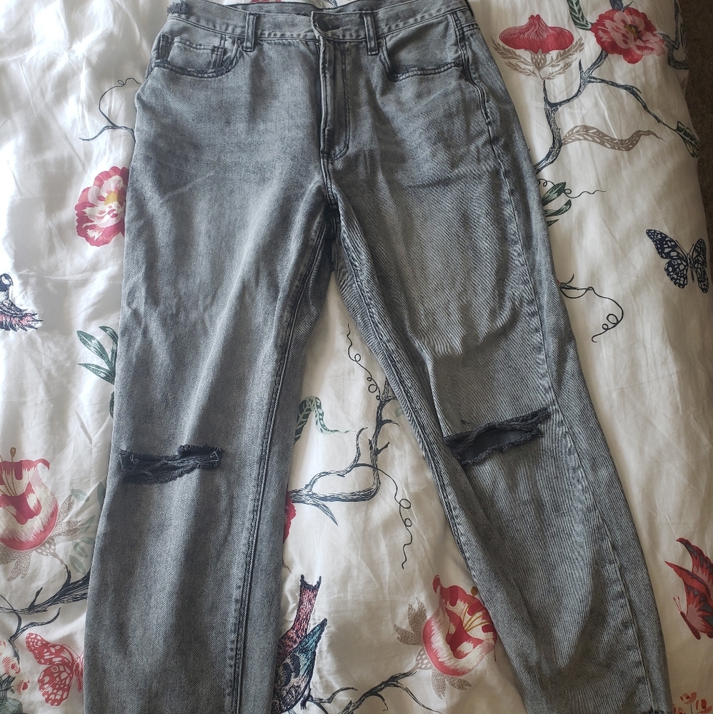 American Eagle Mom Jeans